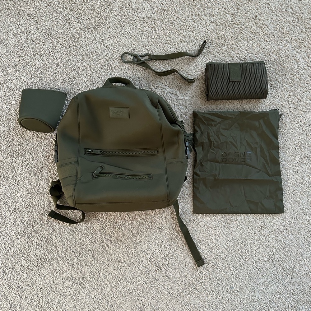 Dagne Dover Large Indi Diaper Bag Like New - Green